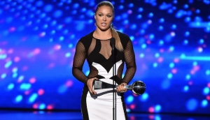 Ronda Rousey receives ESPY Award for Best Female Athlete