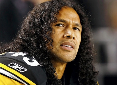 Pittsburgh Steelers safety Troy Polamalu retires